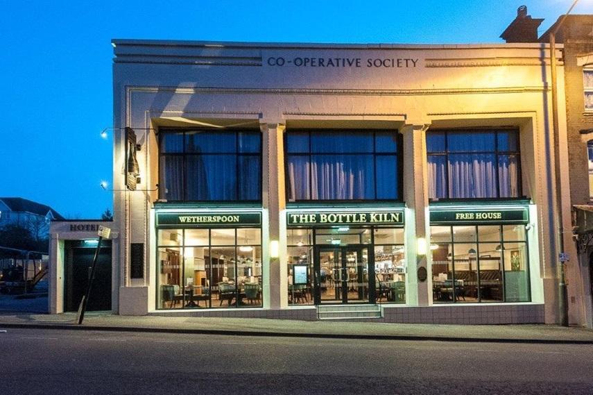 ホテル The Bottle Kiln Wetherspoon ハリッジ エクステリア 写真